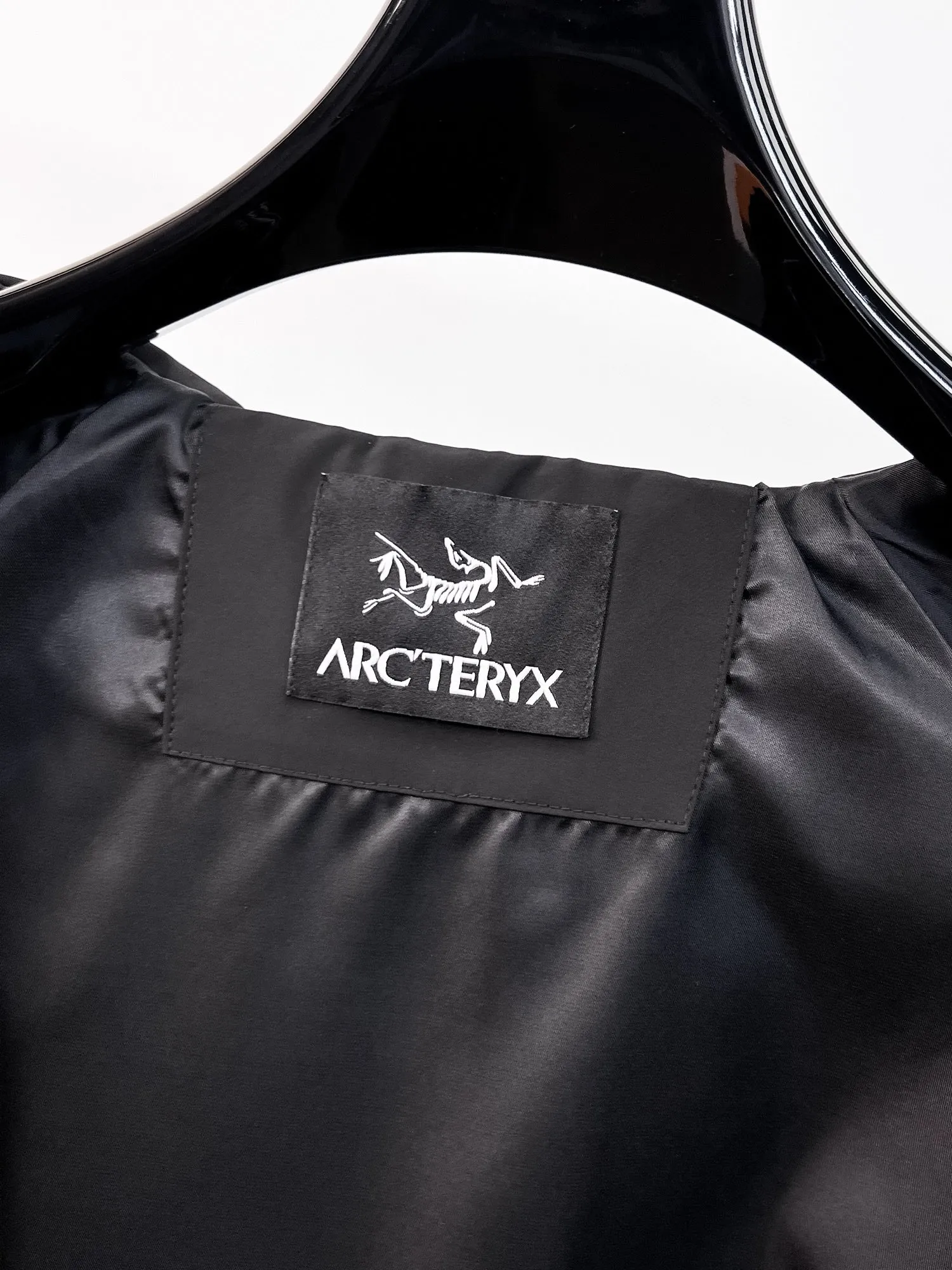 Same Style， ， 2026 New Arrival ， Original Premium Breathable ， ， ， Quality。 ， Sizes：M～3XL